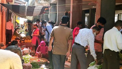 सख्त लॉकडाउन का पहला दिन, सब पहले जैसा ही दिखा, सावधान होना होगा