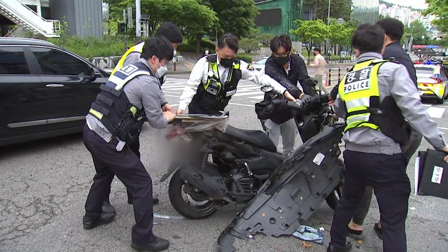 서울 상암동서 SUV·오토바이 충돌...50대 오토바이 운전자 숨져 / YTN