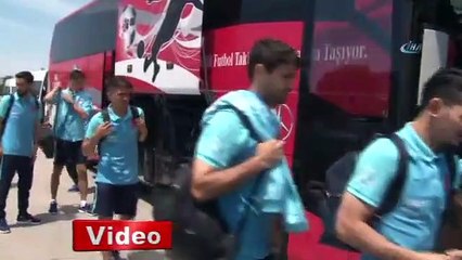 A Milli Futbol Takımı, Makedonya'da