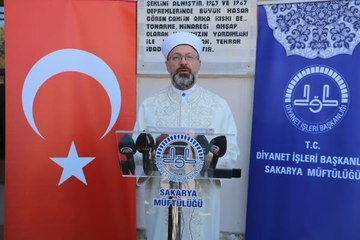 Öğle ezanının ardından yurt genelindeki camilerden Mescid-i Aksa'nın kurtuluşu için salalar okundu