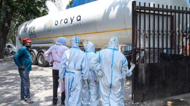 Watch latest corona updates in Delhi, Maha, UP