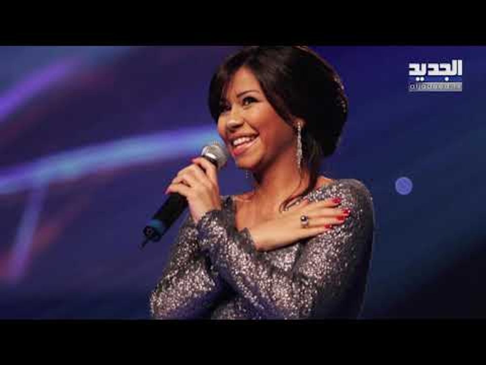 شيرين عبد الوهاب تصدم الجميع بأحدث ظهور.. هل هي حامل من حسام حبيب ومن يكون الرجل الذي ظهر معها؟