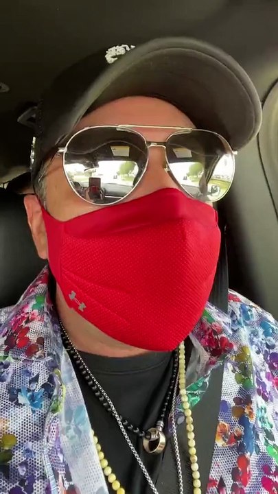 Pepe Aguilar reconoce que su hija, Ángela Aguilar, cometió un error al cantar el Himno Nacional