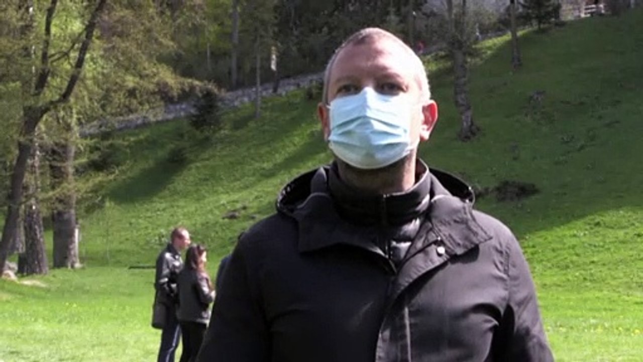 Impfung 'mit Biss': Bei Graf Dracula gibt es Spritze und Diplom