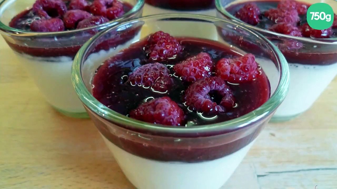 Panna cotta italienne aux framboises