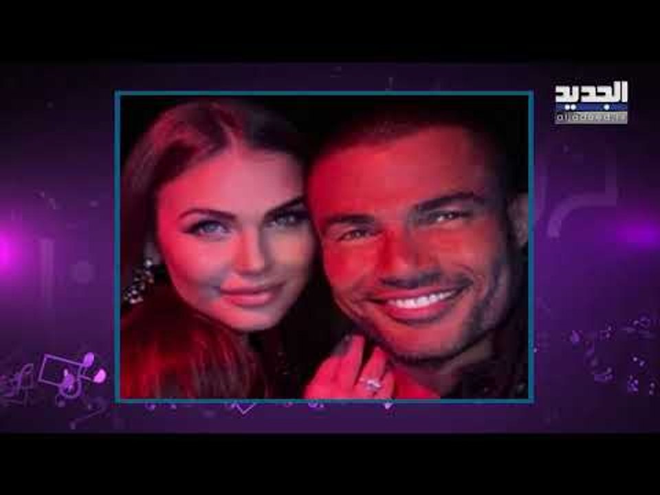 بالفيديو عمرو دياب يقبل هذه المرأة وأولاده يغنون معه على المسرح أمام الجمهور