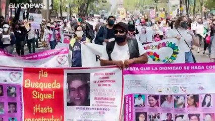 Video herunterladen: Las madres mexicanas exigen justicia por los miles de desaparecidos