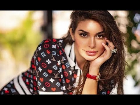 ياسمين صبري تفاجئ الجمهور بإطلالة محتشمة والحجاب بالتزامن مع رمضان وشبيهتها الممثلة حديث الجمهور!!