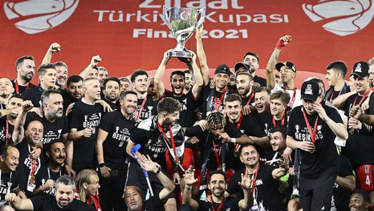 Ziraat Türkiye Kupası final maçında Antalyaspor'u 2-0 yenen Beşiktaş şampiyon oldu