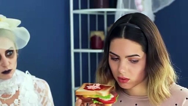 Bromas de Fantasmas en Una Casa Embrujada