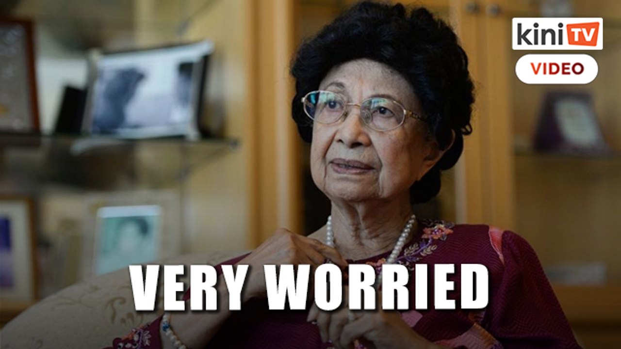 Siti Hasmah: My husband and I are very worried, please get vaccinated