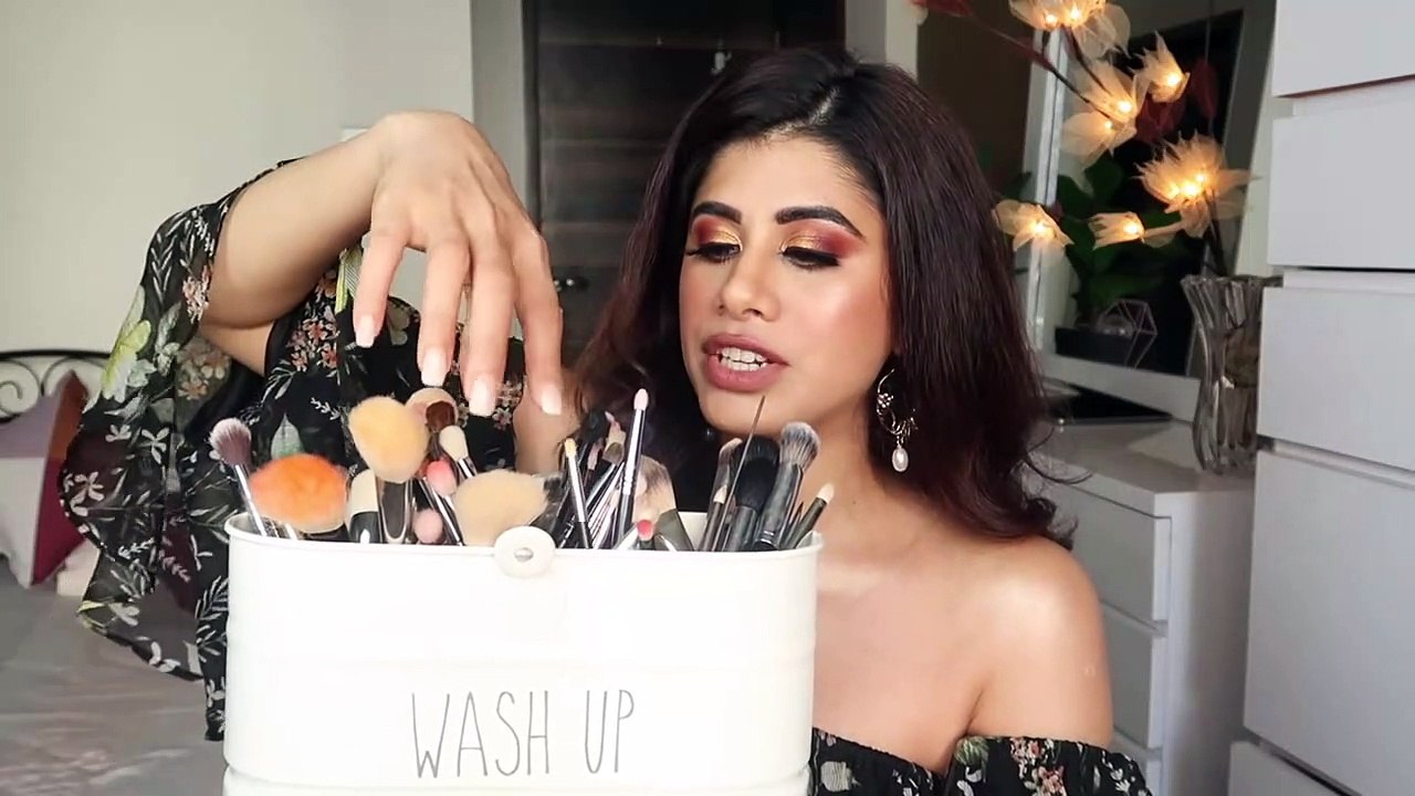 The Ultimate Makeup Brushes Guide || Malvika Sitlani