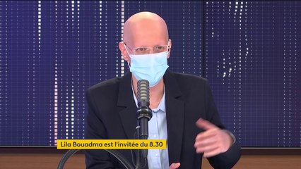 "Non seulement il n'y a pas de renforts" dans les hôpitaux "mais on est encore moins nombreux qu'avant, pointe la réanimatrice Lila Bouadma