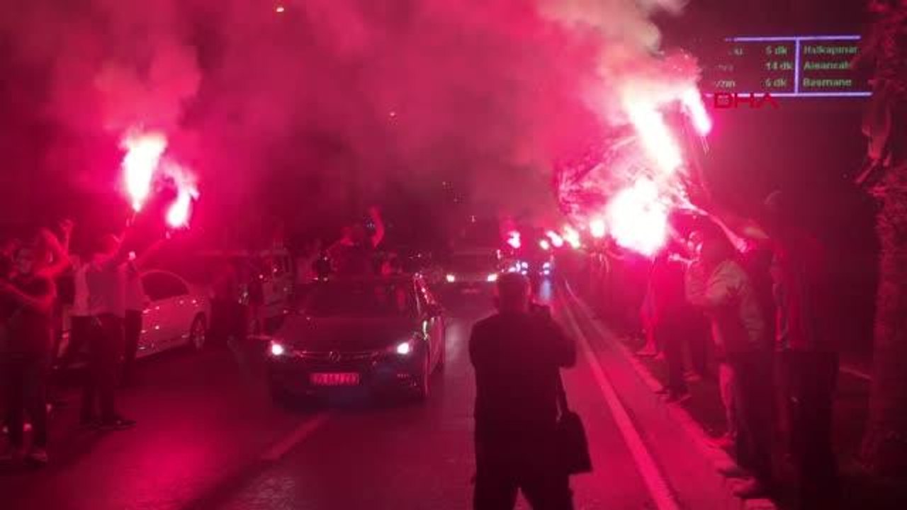 SPOR Pınar Karşıyaka finali kutladı