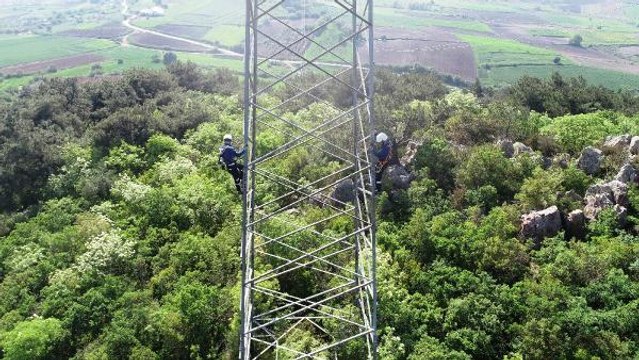 UEDAŞ EKİPLERİNİN KIRSAL ALANDAKİ ZORLU ÇALIŞMALARI, DRONE İLE HAVADAN GÖRÜNTÜLENDİ