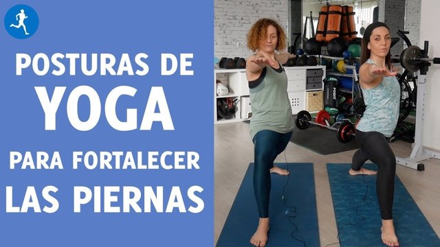 5 POSTURAS de YOGA para fortalecer las PIERNAS Vitónica