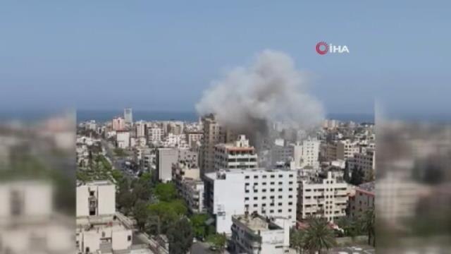 İsrail savaş uçakları Gazze'de bir binayı vurdu: 2 ölü
