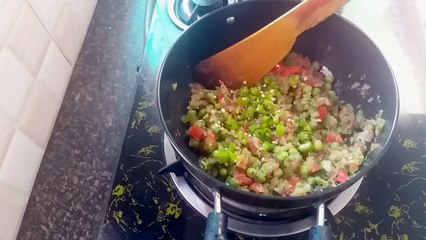 Masala Maggi Bread at Home-- मसाला मैगी ब्रैड कैसे बनाये -- Raj's Corner