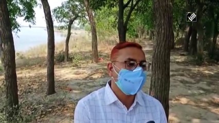 बक्सर में गंगा किनारे पानी में तैरते दिखे 40 से ज्यादा शव