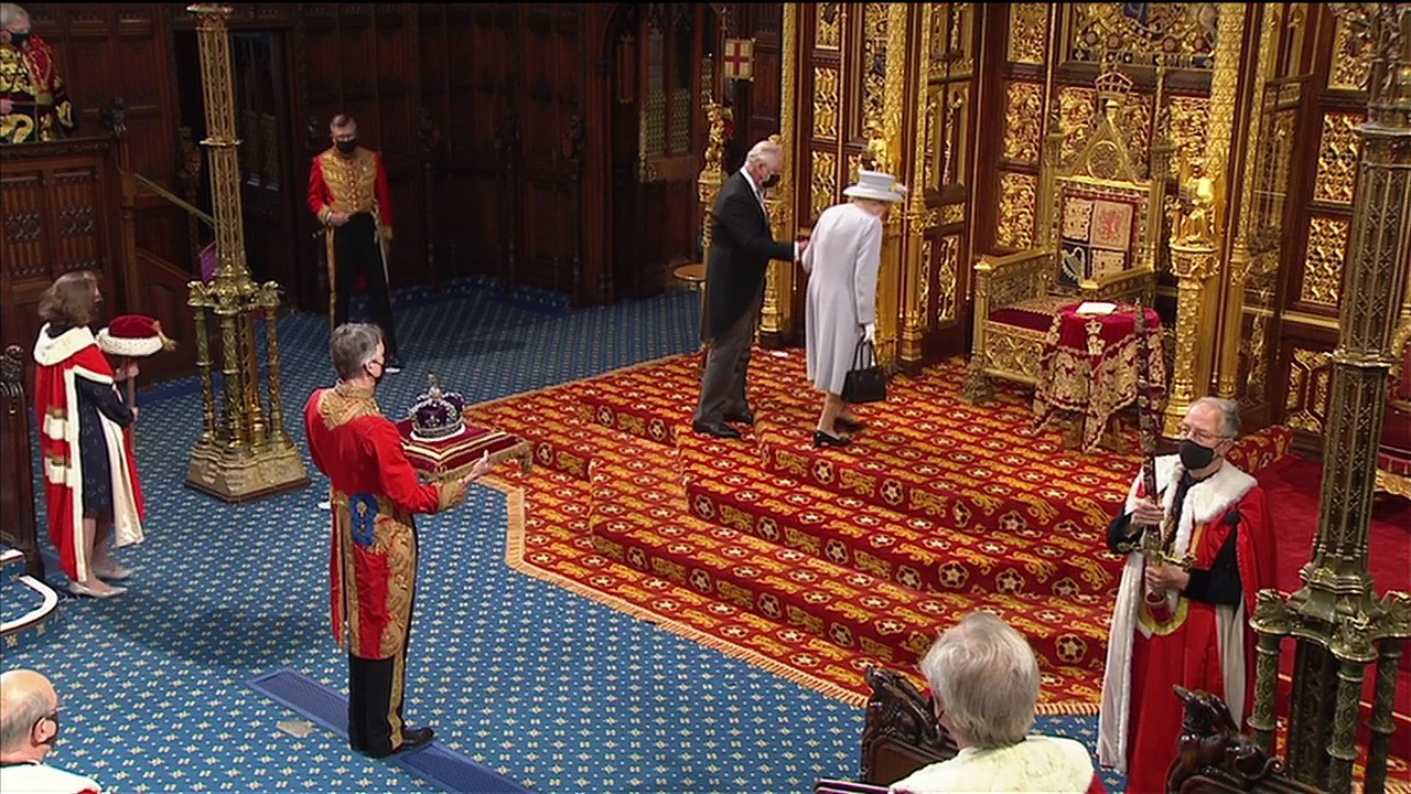 Isabel II reaparece en público tras la muerte de Felipe de Edimburgo