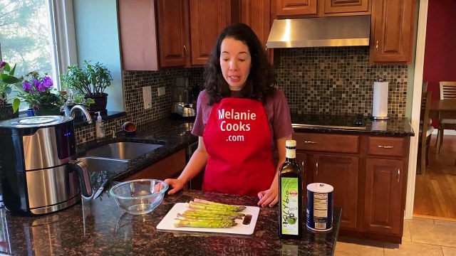 Air Fryer Asparagus Recipe | How To Cook Asparagus In The Air Fryer | Air Fried Roasted Asparagus
