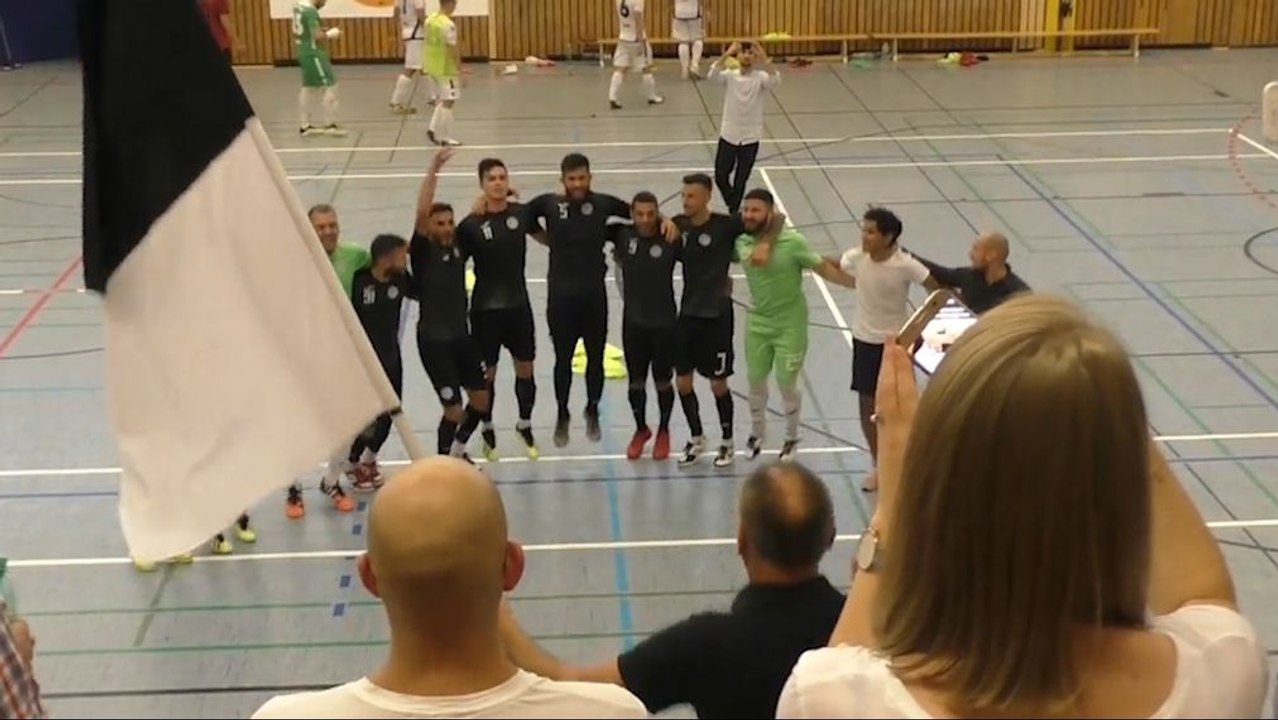 Kadiralb Dibra trifft aus dem eigenen Strafraum