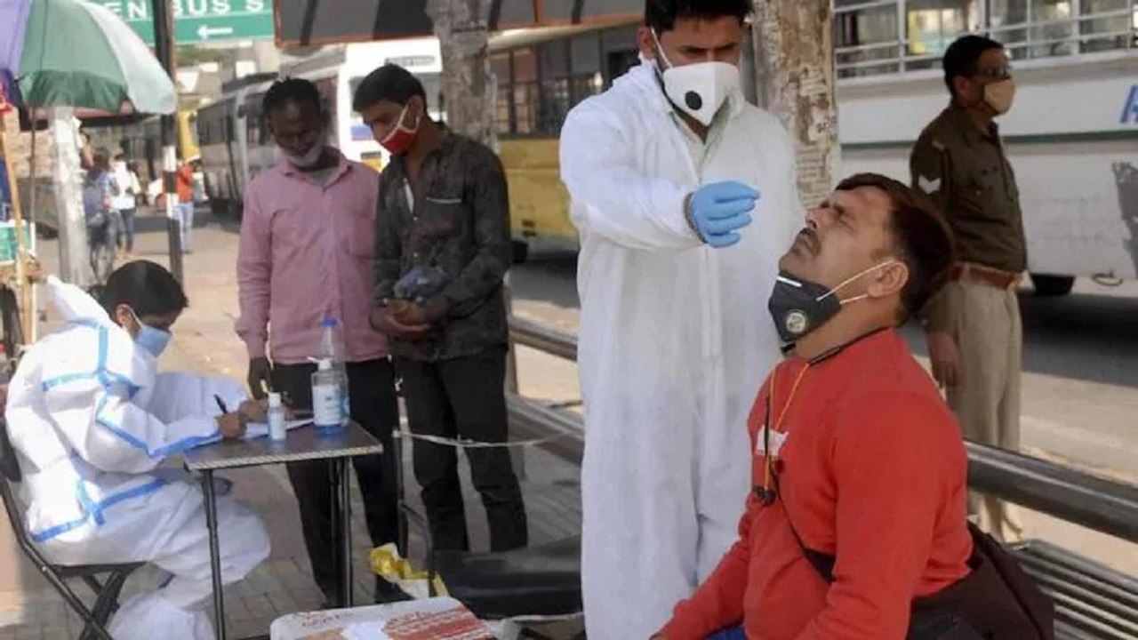 Shatak: India has recorded 3.29 lakh fresh Covid cases