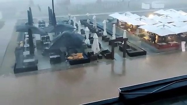 Ces terrasses de bar en Belgique se font emporter par la tempête