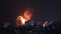 İsrail'in Gazze'ye dünden bu yana düzenlediği saldırılarda hayatını kaybedenlerin sayısı 30'a yükseldi