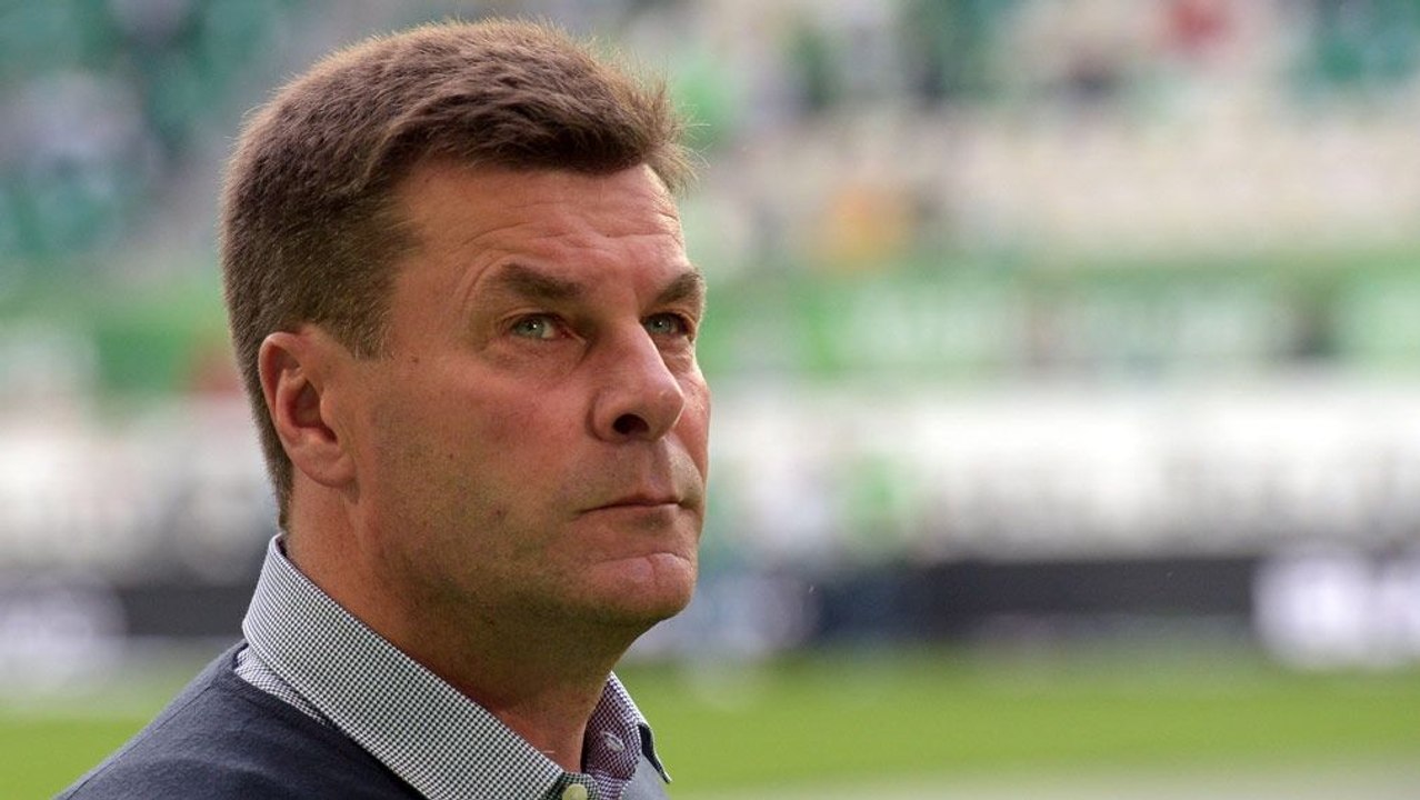 Hecking stichelt vor dem Topspiel gegen Bayern