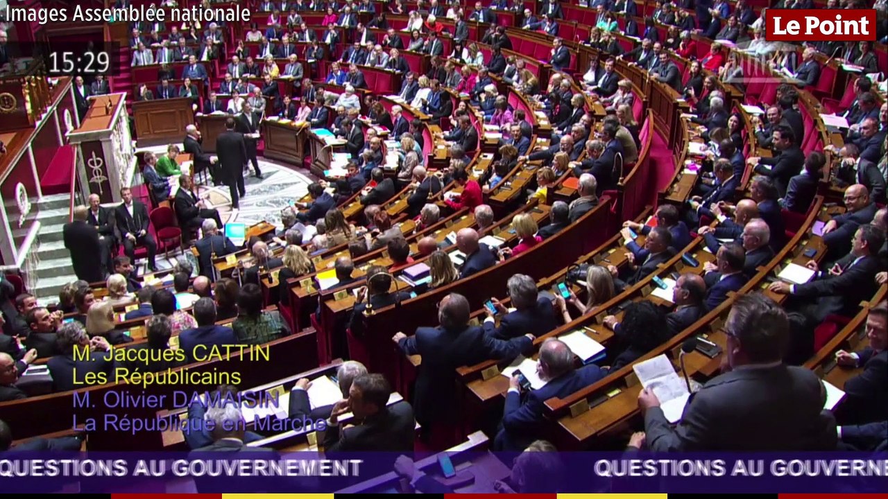 Fou rire à l'Assemblée nationale après une long...