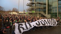Tausende Fans beim Trauermarsch für Junior Malanda