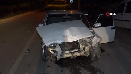 Arkadan çarptığı araç zincirleme kazaya neden oldu: 1 yaralı