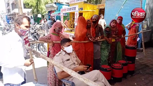 VIDEO : इसलिए कोरोना बेकाबू : सोशल डिस्टेंस फुर्र... तभी तो यहां दस दिन में ढाई हजार चालान