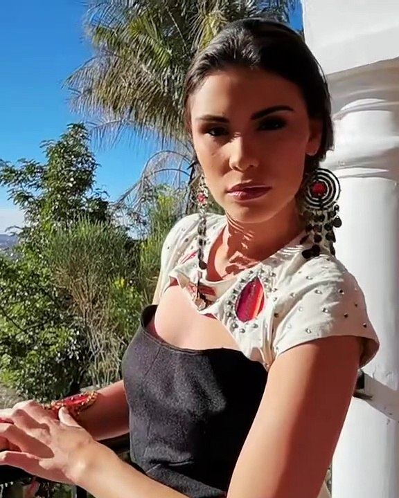 Khánh Vân xuất hiện trong teaser Miss Universe