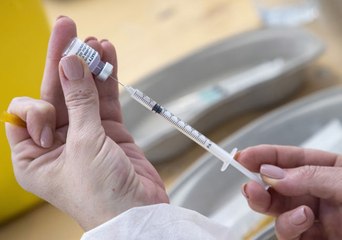 Une Italienne reçoit par erreur un flacon entier du vaccin Pfizer