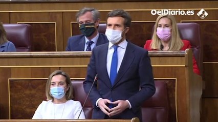 Sánchez dice que a Casado "se le está poniendo cara de Albert Rivera" y el líder del PP le responde: "Y a usted de Zapatero"