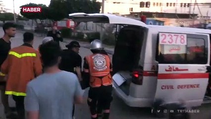 Bombardıman altındaki Gazze Şeridi'nde sabahın ilk saatleri