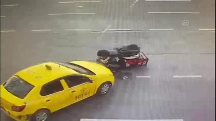 Son dakika haberi... Kaza yapan motosiklet sürücüsünün telefonunu çaldığı iddia edilen şüpheli tutuklandı