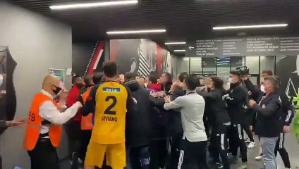 Beşiktaş-Karagümrük maçı sonrası koridorlar böyle karıştı!