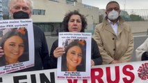 Son dakika haber! Almanya'da kızı terör örgütü PKK tarafından kaçırılan annenin eylemi devam ediyor