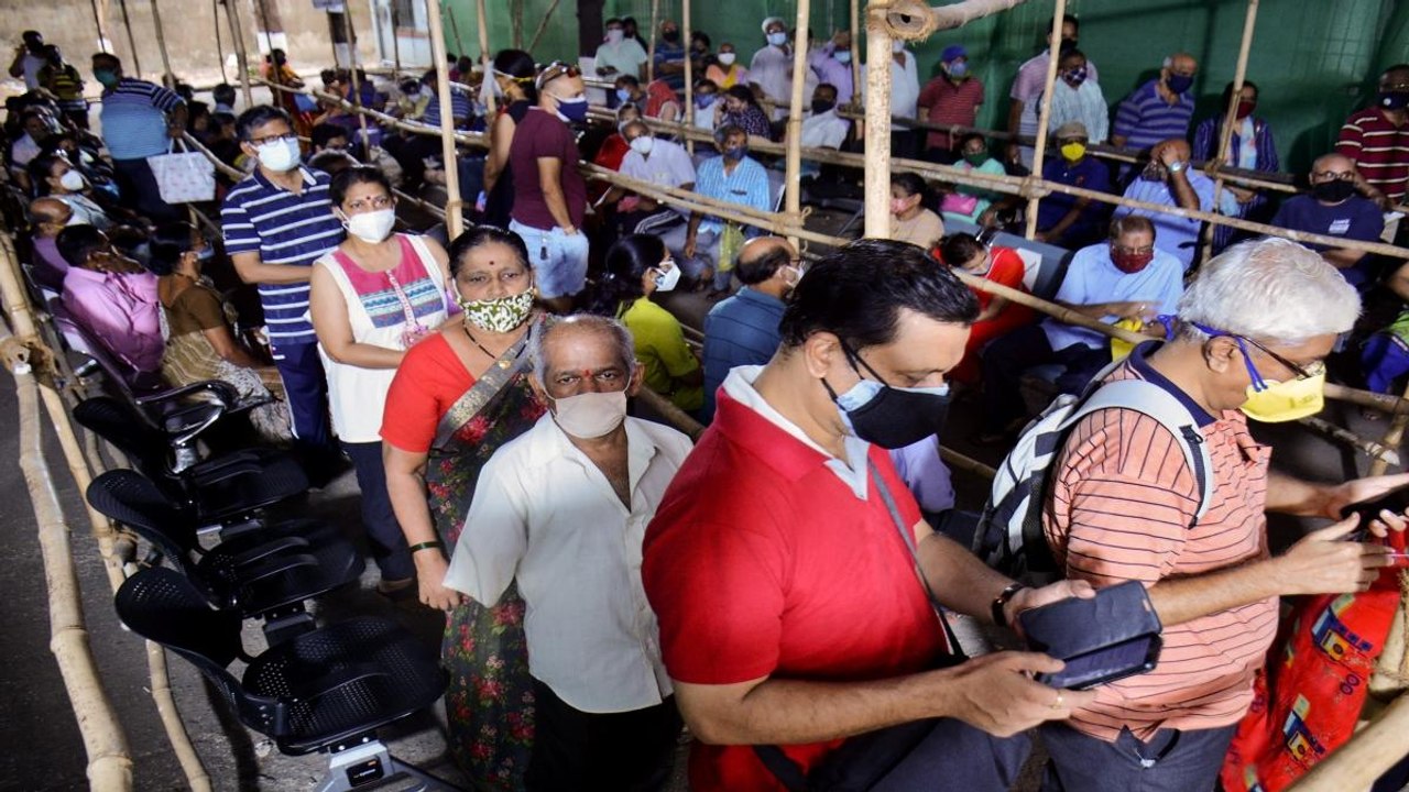 Lucknow vaccination centres lying in pathetic condition