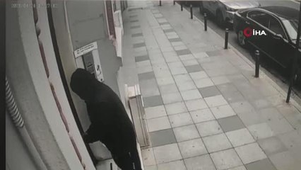 Şişli'de apartman kapılarının topuzlarını çalan zanlı yakalandı