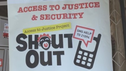 Un SMS rompe el silencio de las supervivientes de violencia machista en Kenia