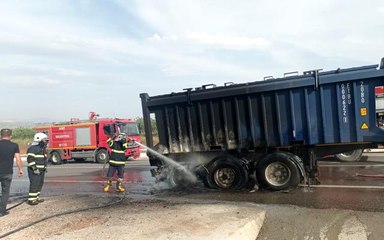 Siirt'te sürücünün dikkati kamyonu yanmaktan kurtardı