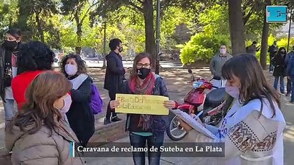 Caravana de reclamo de Suteba en La Plata