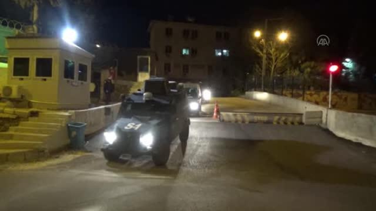 Son dakika... ŞANLIURFA - Terör örgütü PKK/KCK-PYD/YPG operasyonunda 5 kişi tutuklandı