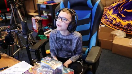 [Bakugan] Chucky Sent Ultra Rare Diamond Bakugan (Tourney Invite In Ca)