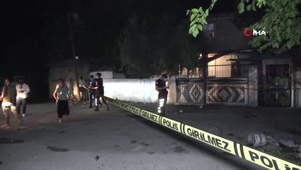 Sokak ortasında silahlı saldırıya uğrayan kişi başından vurularak ağır yaralandı