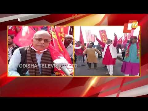 Farm Laws | Farmer Unions Stage Protest Before Pipili Toll Plaza